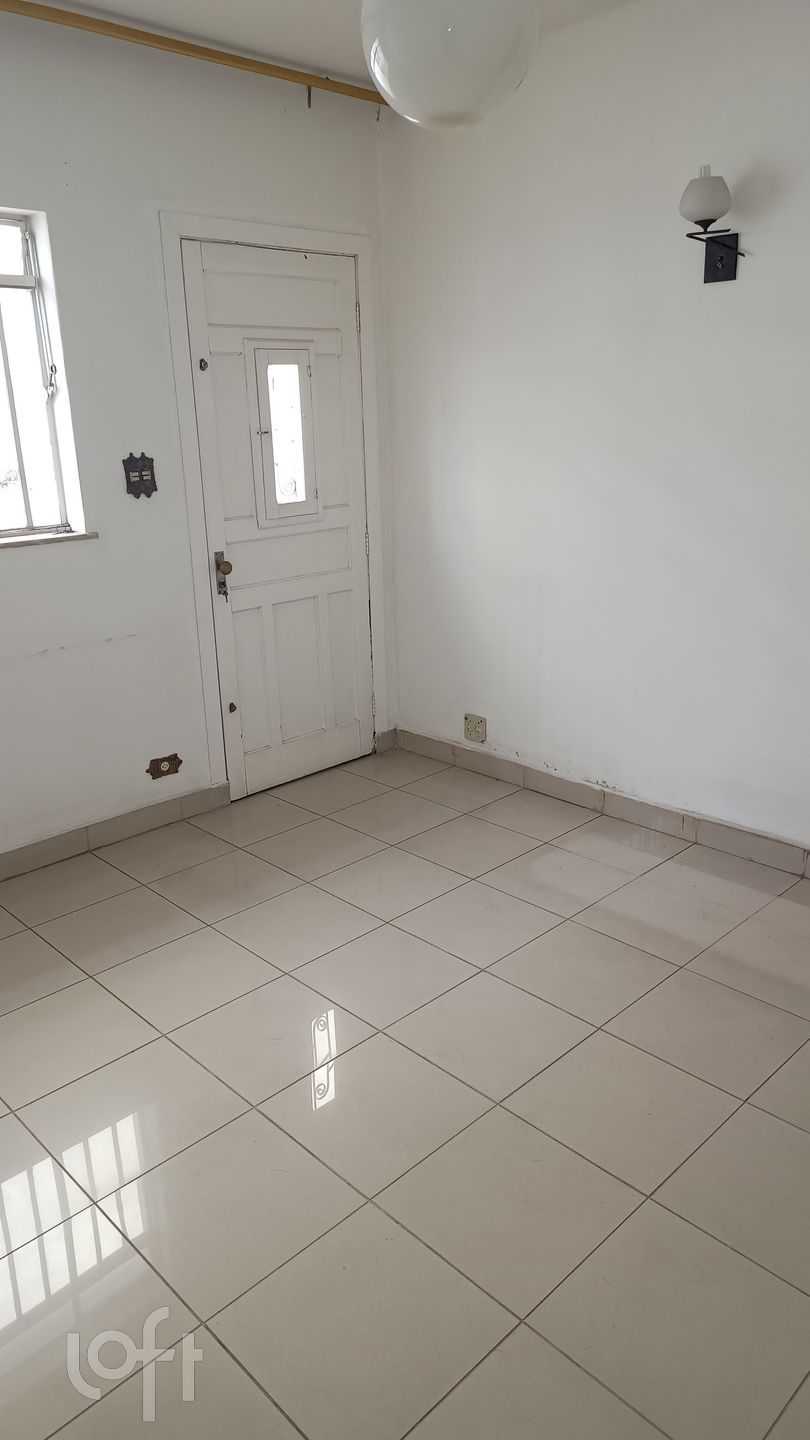 Casa à venda com 1 quarto, 130m² - Foto 2