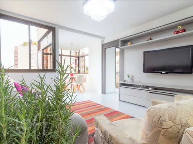 Apartamento com 72m², 1 dormitório, 2 vagas, São João em Porto Alegre