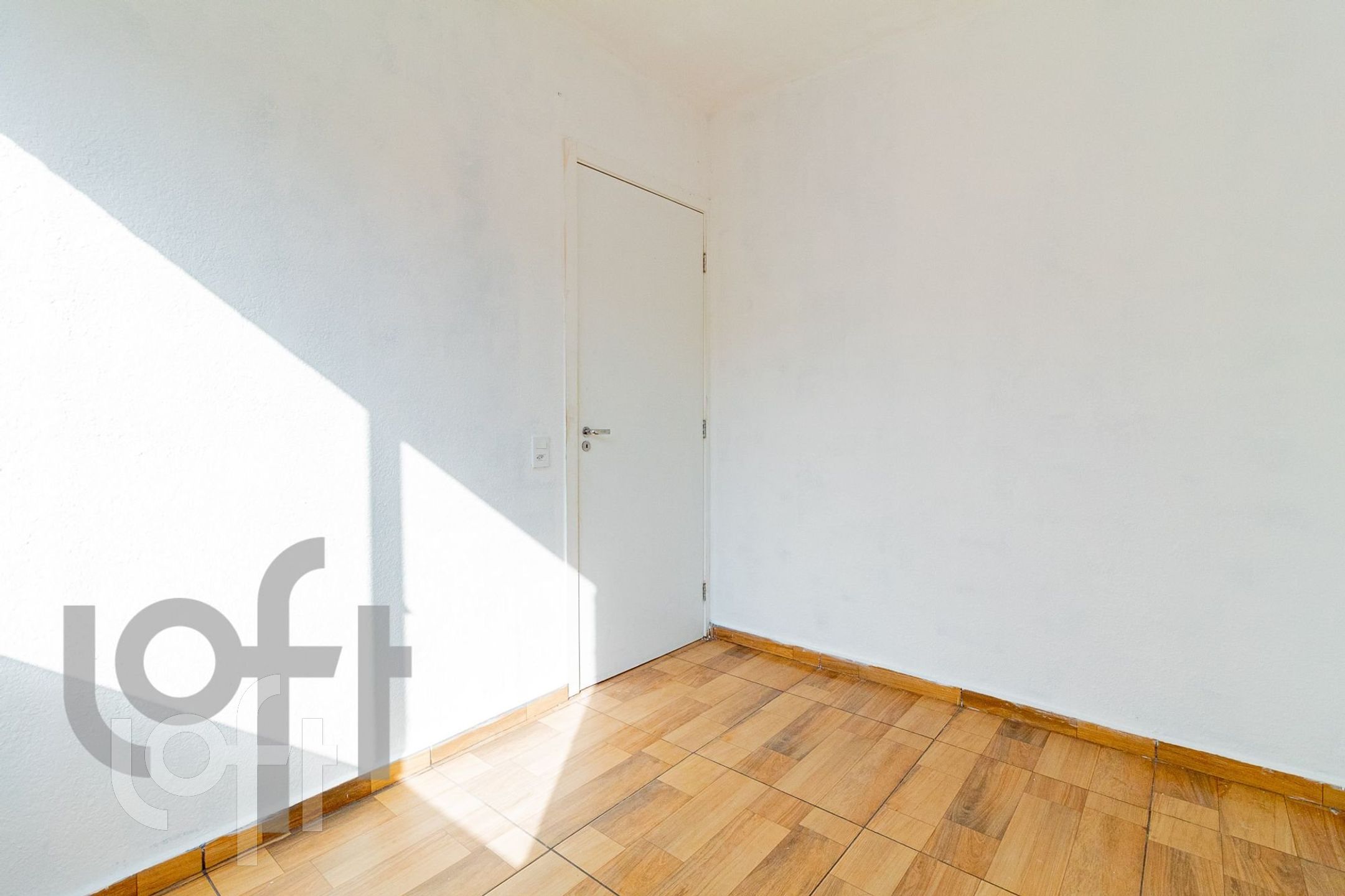 Apartamento à venda com 2 quartos, 43m² - Foto 2