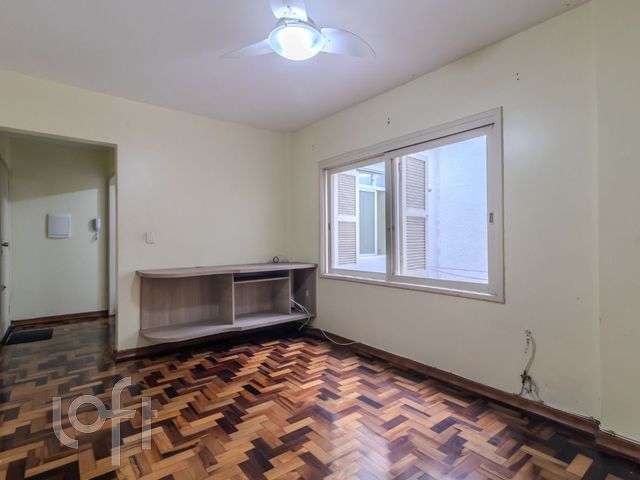 Apartamento com 70m², 2 dormitórios, 1 vaga, Floresta em Porto Alegre