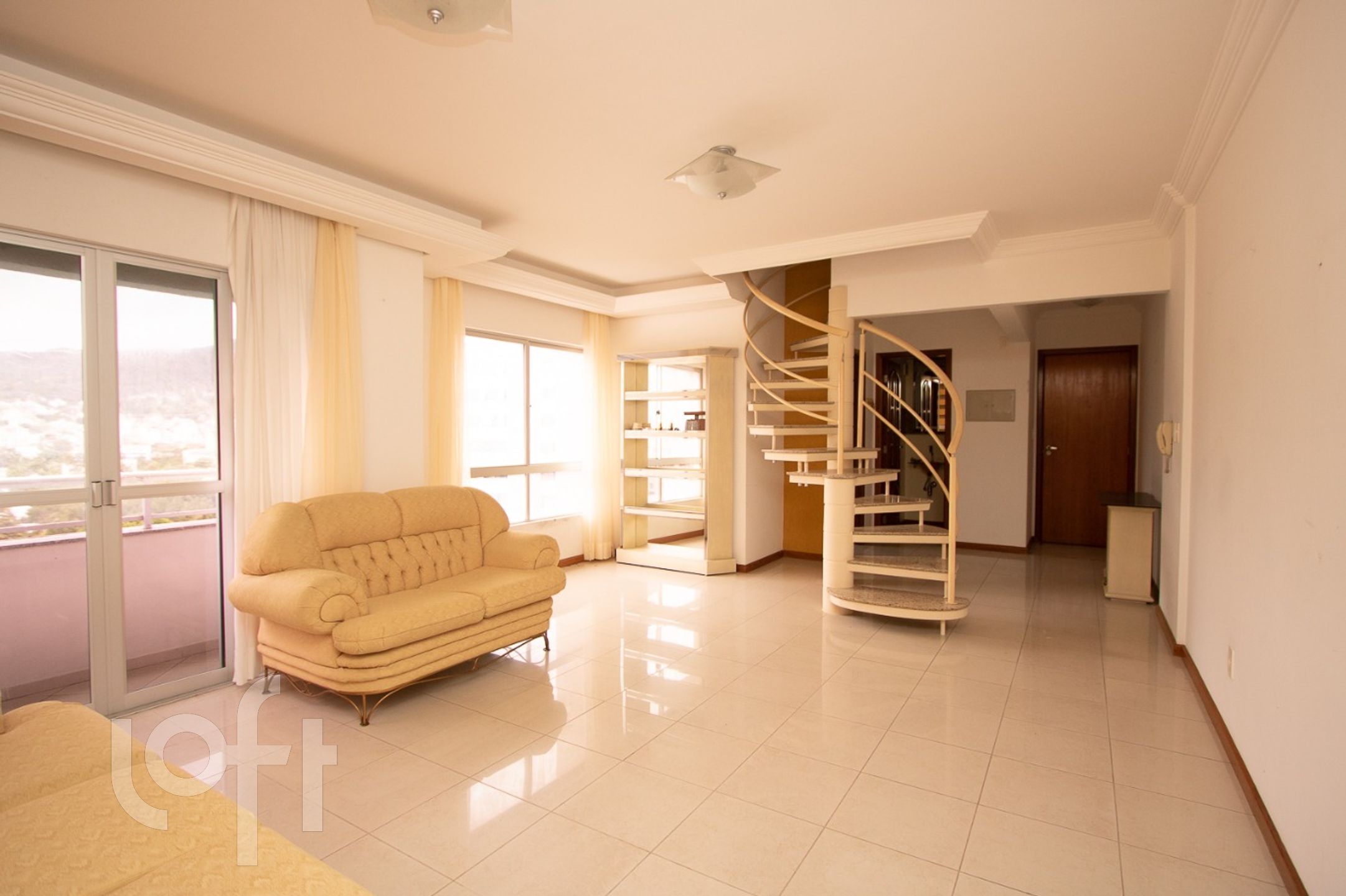 VENDA &#8211; Apartamento de 3 quartos no bairro Trindade, Florianópolis &#8211; 9126