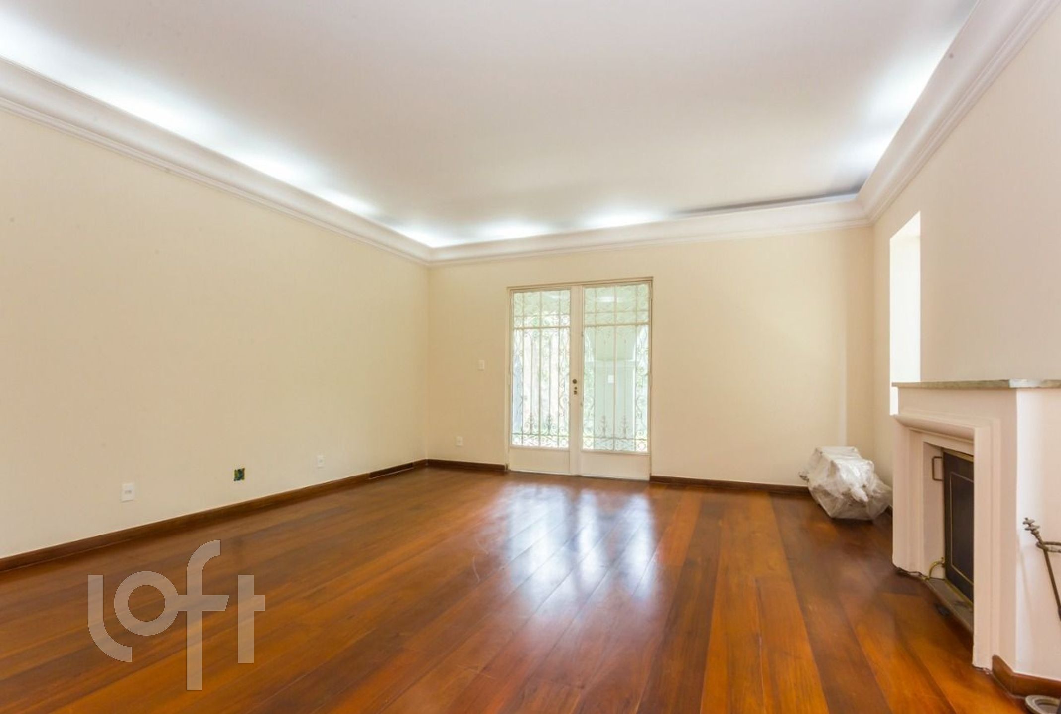 Casa à venda com 4 quartos, 400m² - Foto 3