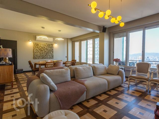 Apartamento com 221m², 3 dormitórios, 1 suíte, 1 vaga, Independência em Porto Alegre