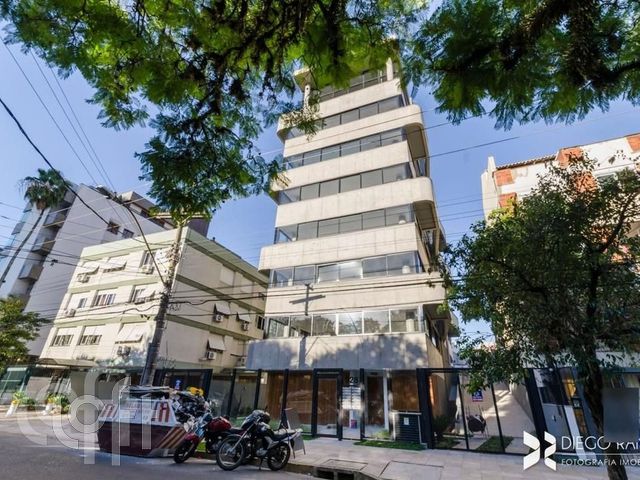 Apartamento com 110m², 3 dormitórios, 1 suíte, 2 vagas, Menino Deus em Porto Alegre