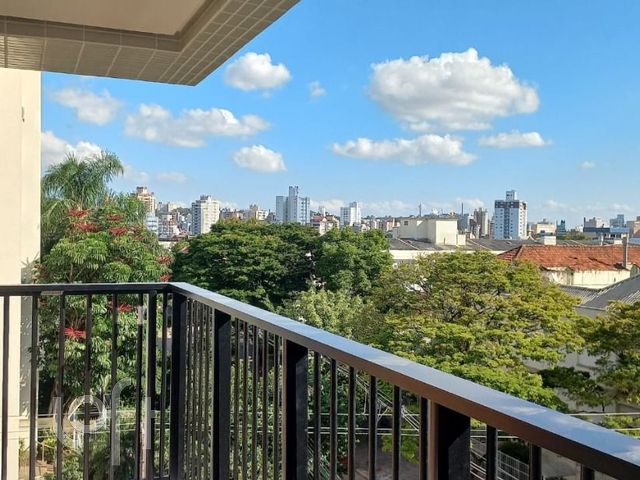 Apartamento com 117m², 3 dormitórios, 1 suíte, 2 vagas, Santa Cecília em Porto Alegre