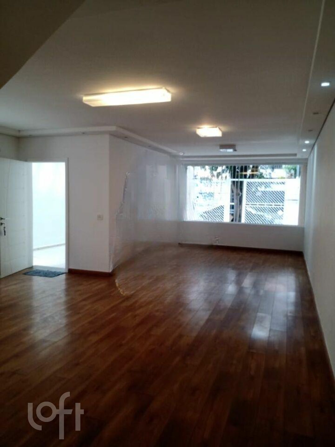 Casa à venda com 3 quartos, 310m² - Foto 2