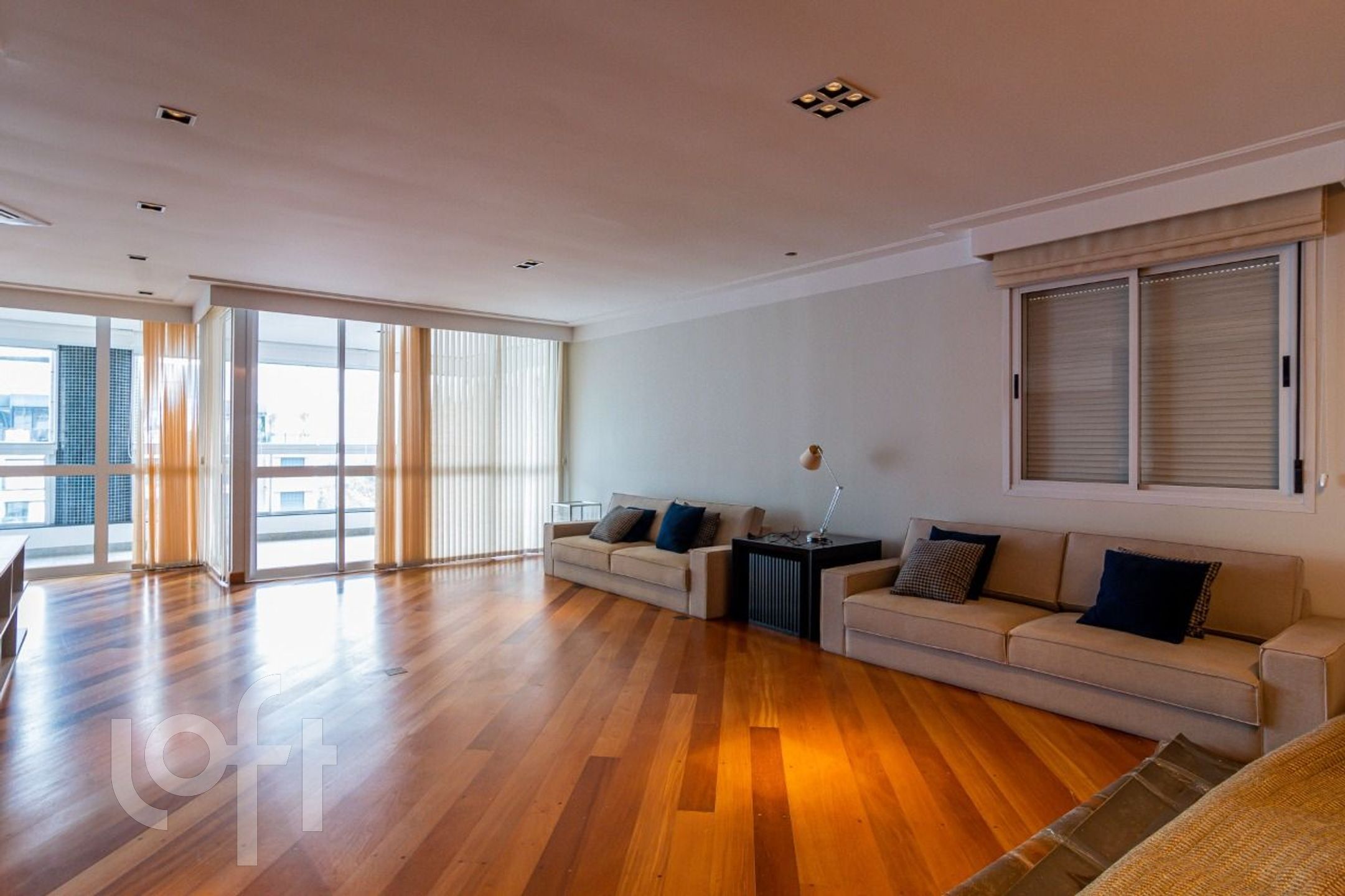 Apartamento à venda com 4 quartos, 270m² - Foto 26