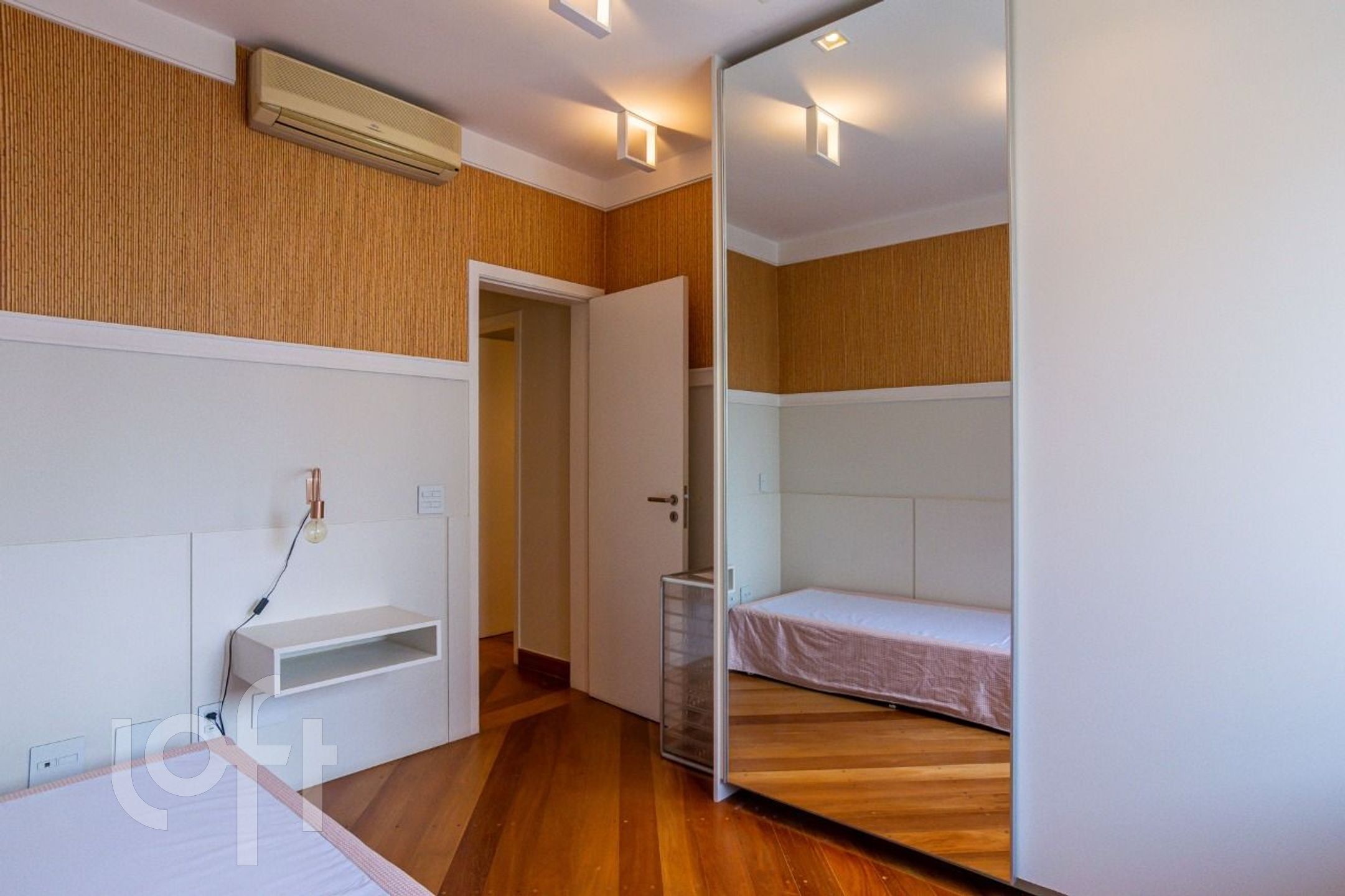 Apartamento à venda com 4 quartos, 270m² - Foto 11