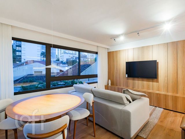 Apartamento com 75m², 2 dormitórios, 2 suítes, 1 vaga, Rio Branco em Porto Alegre