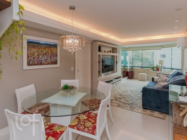 Apartamento com 223m², 3 dormitórios, 2 suítes, 3 vagas, Bela Vista em Porto Alegre