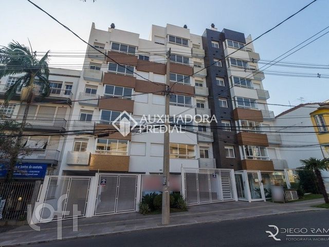 Apartamento com 67m², 1 dormitório, 1 suíte, 2 vagas, Floresta em Porto Alegre