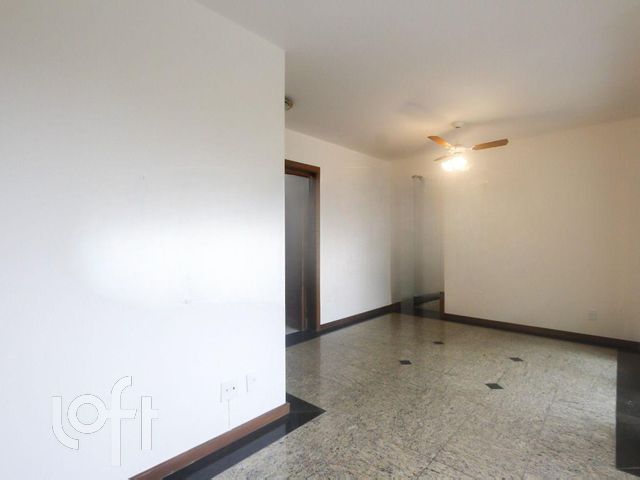Apartamento com 94m², 3 dormitórios, 1 suíte, 1 vaga, Petrópolis em Porto Alegre