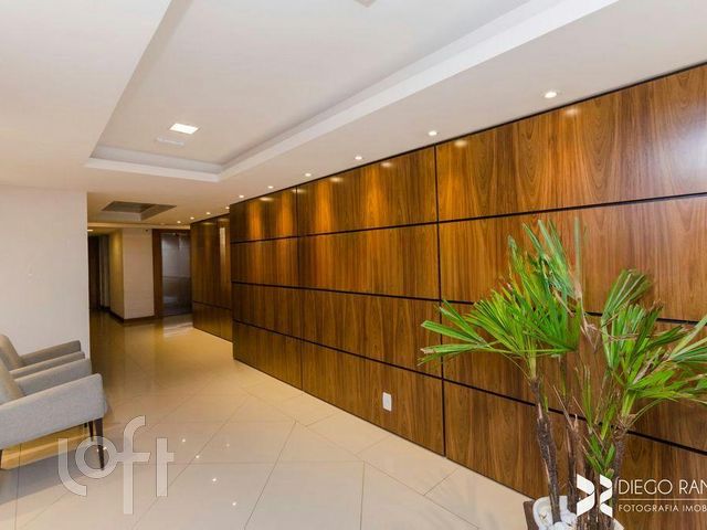 Apartamento com 115m², 2 dormitórios, 1 suíte, 1 vaga, Jardim Botânico em Porto Alegre