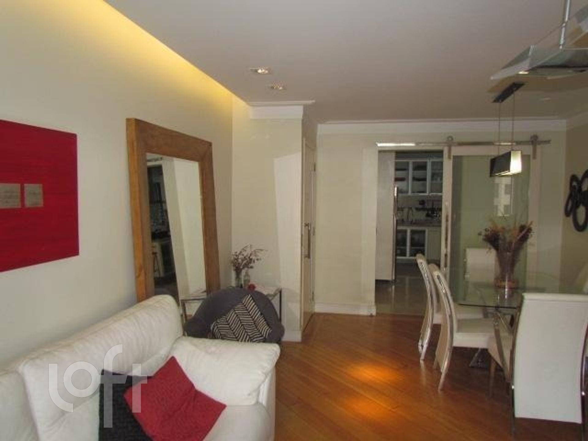 Apartamento à venda com 3 quartos, 110m² - Foto 1