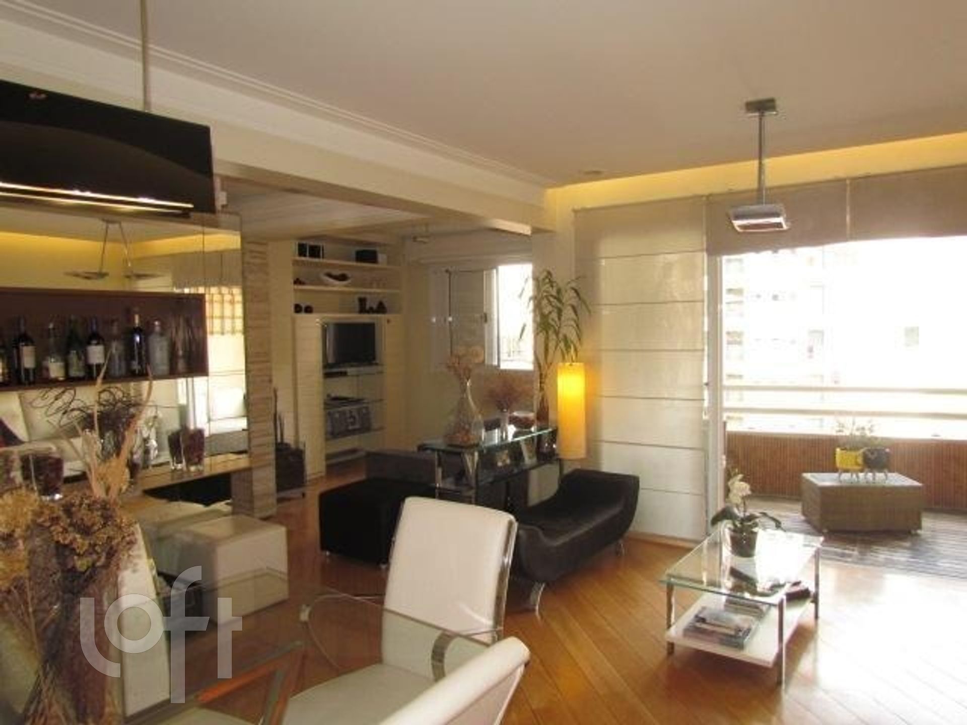 Apartamento à venda com 3 quartos, 110m² - Foto 2