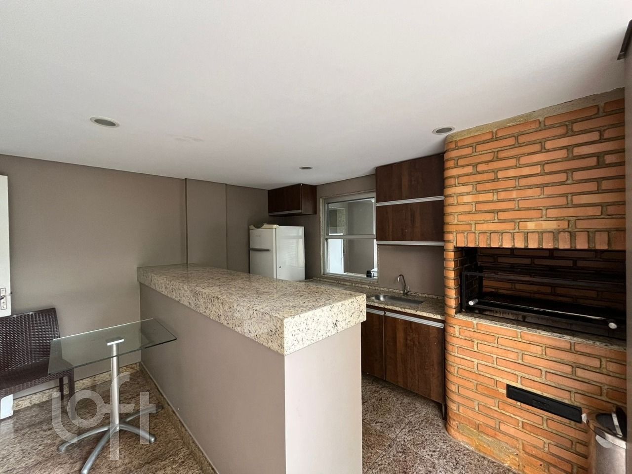 Apartamento à venda com 3 quartos, 85m² - Foto 18