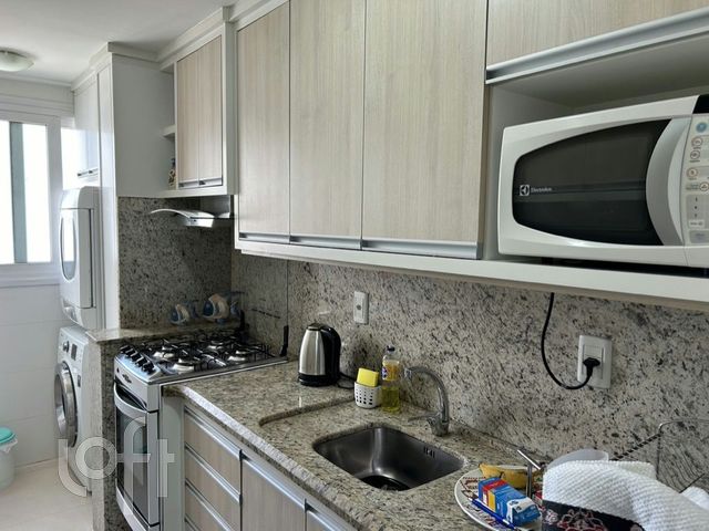 Apartamento com 58m², 2 dormitórios, Boa Vista em Porto Alegre