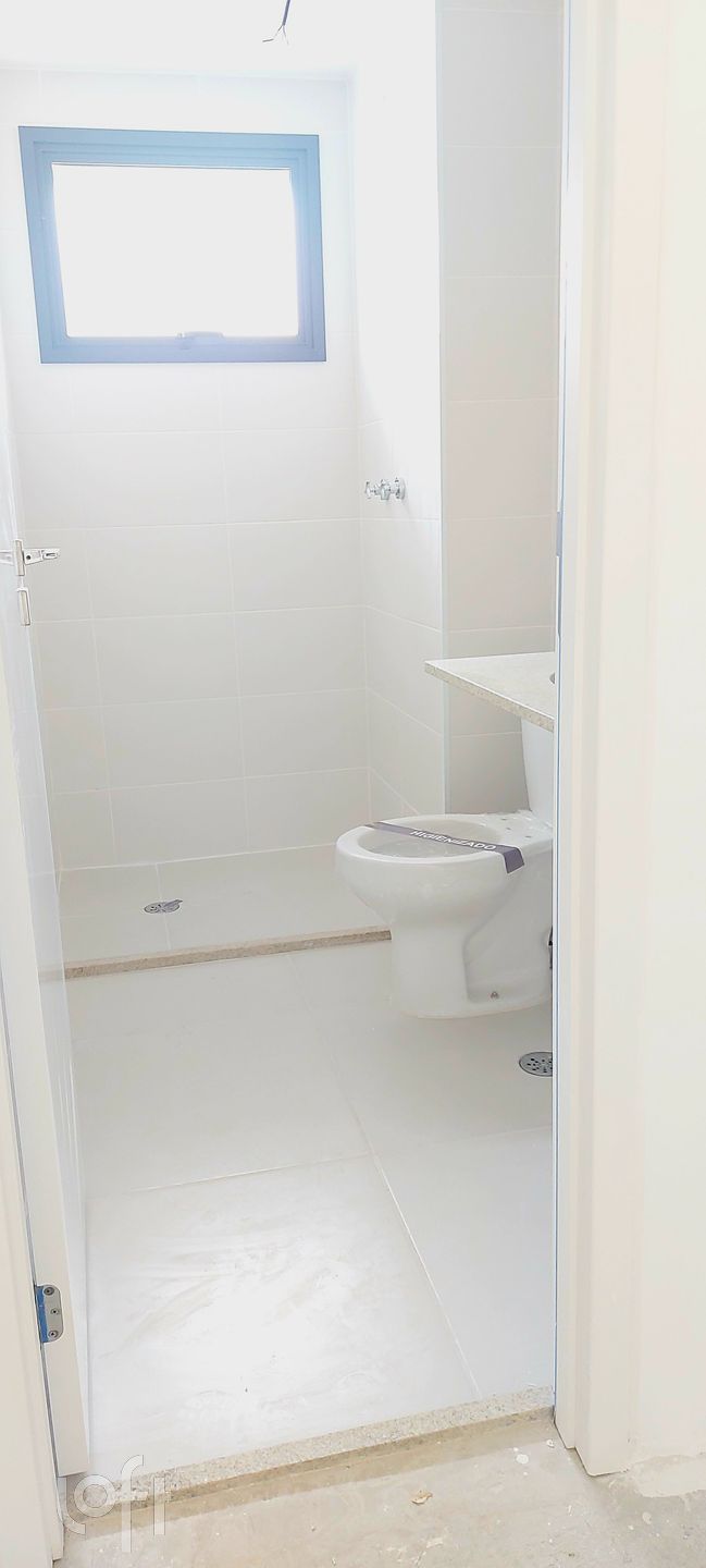 Apartamento à venda com 3 quartos, 76m² - Foto 13