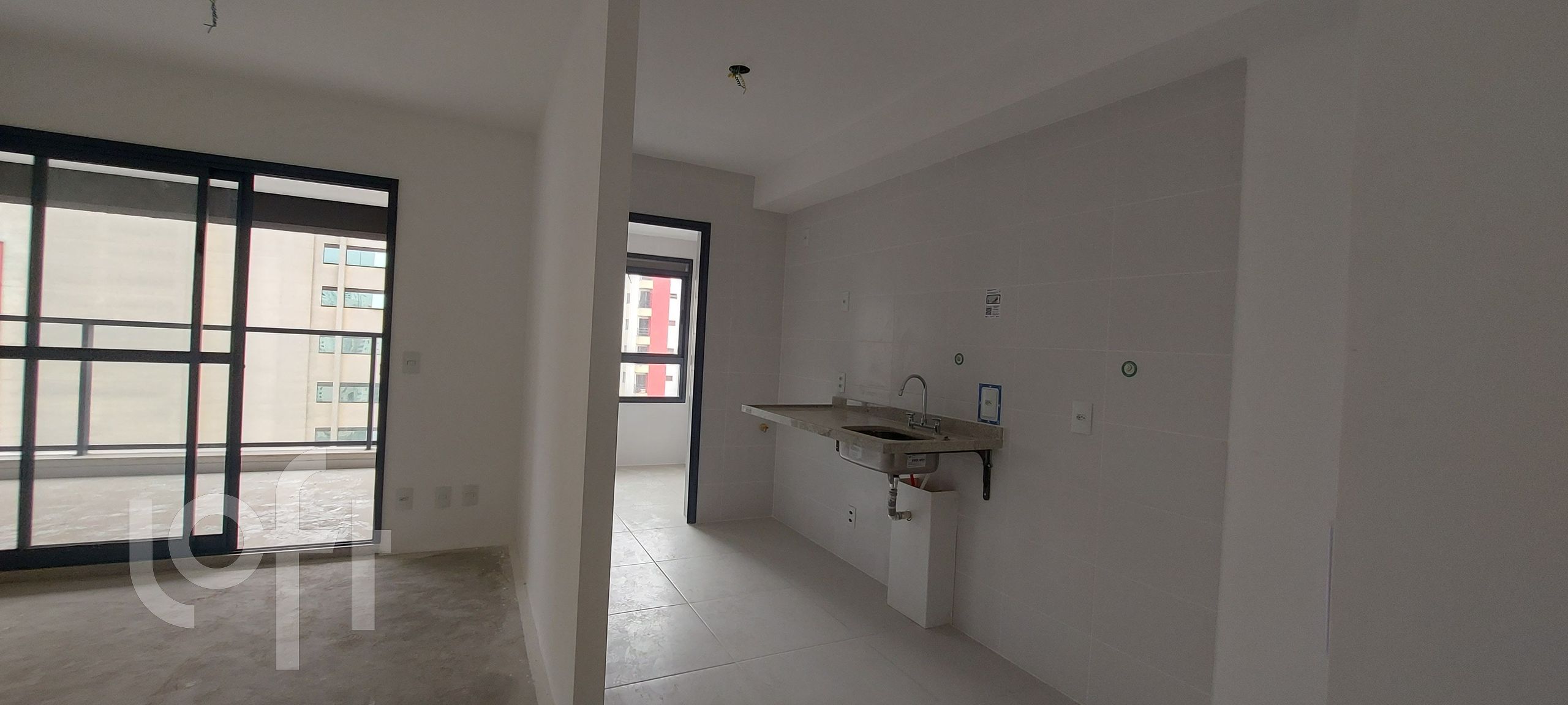 Apartamento à venda com 3 quartos, 76m² - Foto 2