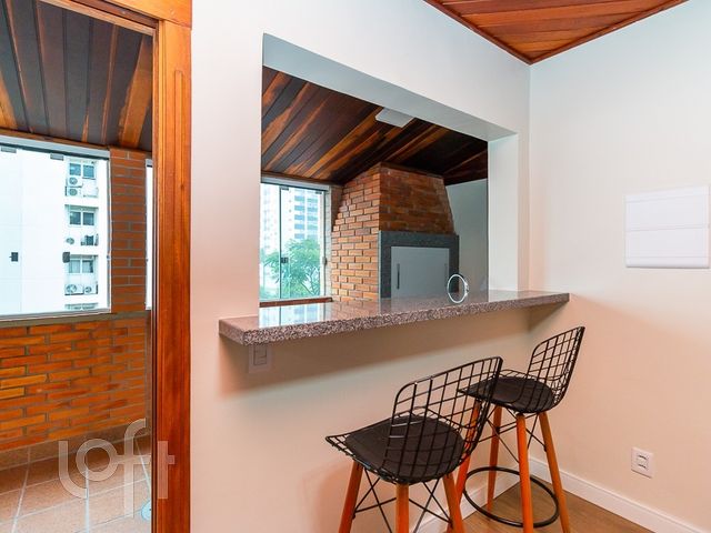 Apartamento com 145m², 3 dormitórios, 2 vagas, Santana em Porto Alegre