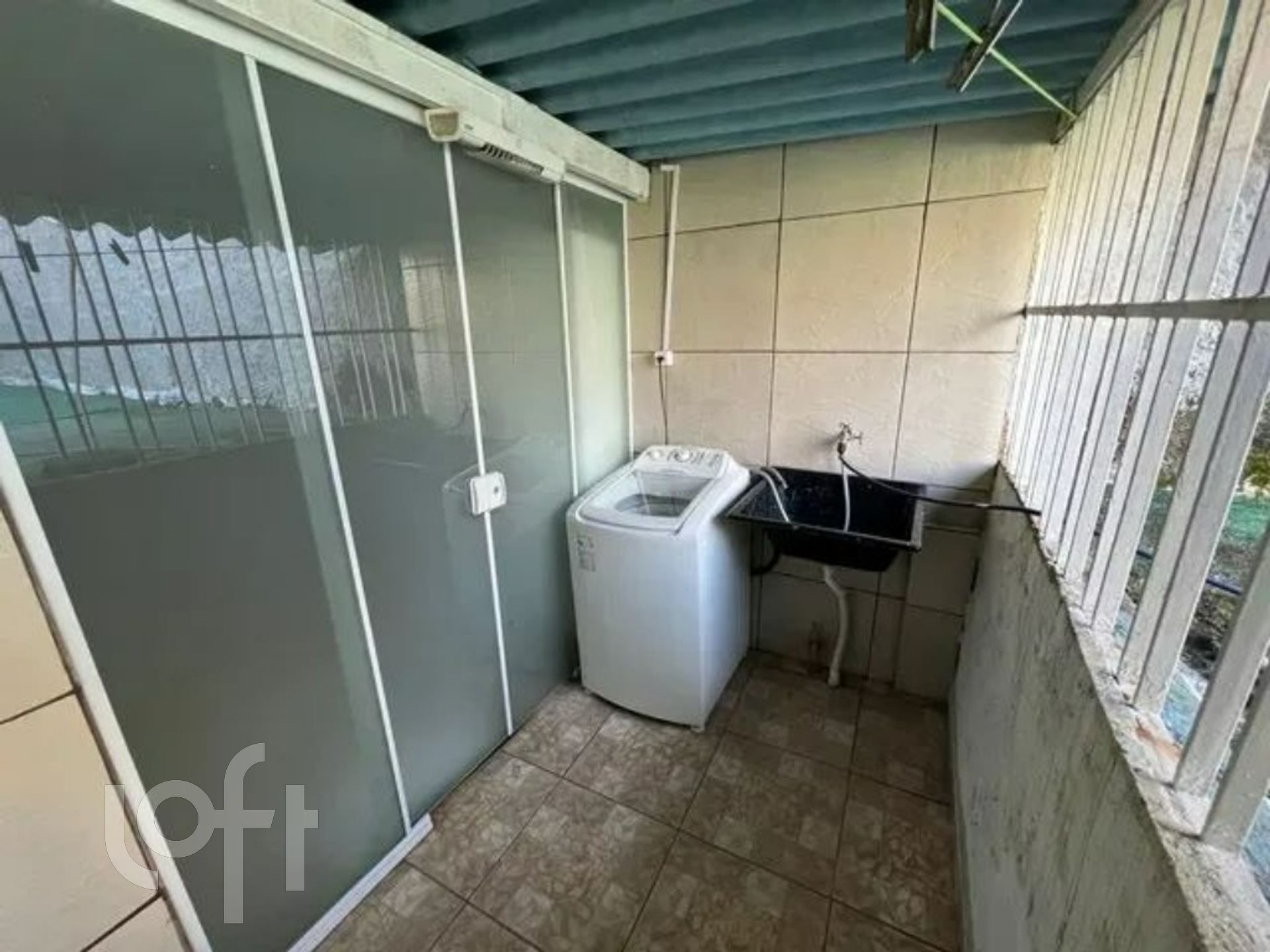 Casa à venda com 2 quartos, 300m² - Foto 15