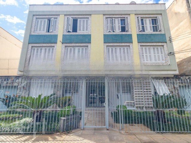 Apartamento com 120m², 4 dormitórios, Menino Deus em Porto Alegre