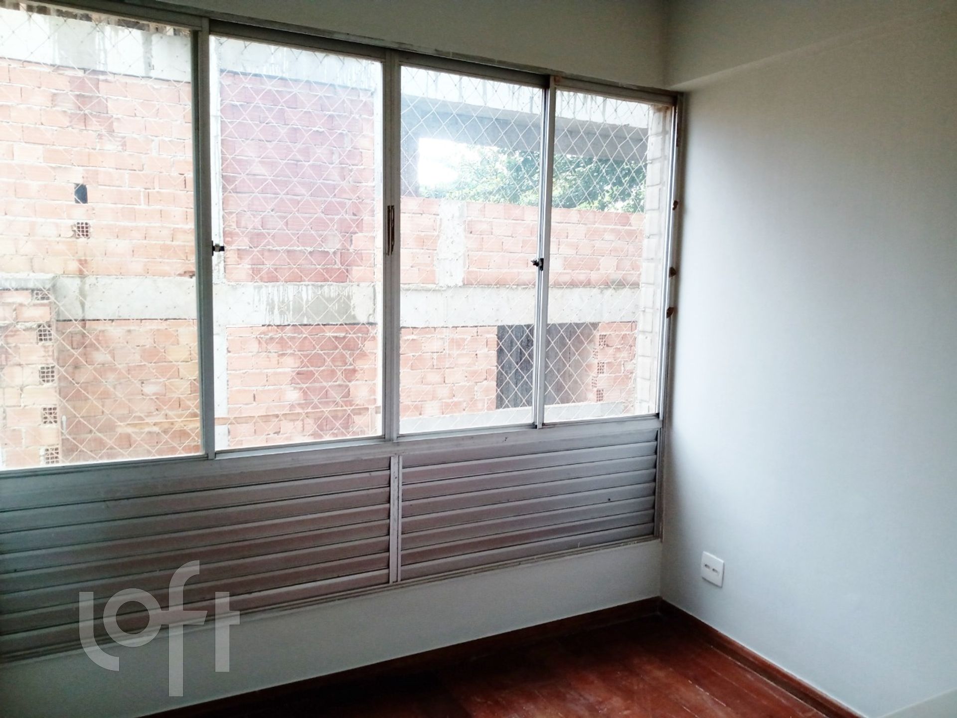 Apartamento à venda com 3 quartos, 84m² - Foto 4