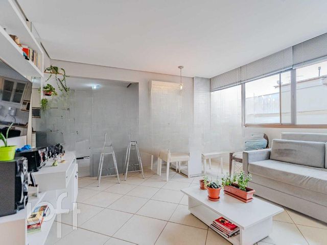Apartamento com 50m², 1 dormitório, 1 vaga, Higienópolis em Porto Alegre