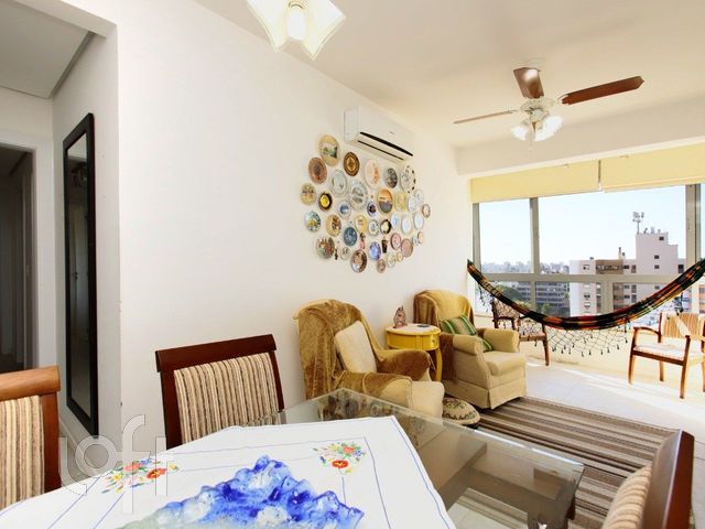 Apartamento com 65m², 2 dormitórios, 1 suíte, 1 vaga, Santana em Porto Alegre