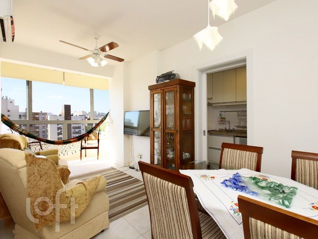 Apartamento com 65m², 2 dormitórios, 1 suíte, 1 vaga, Santana em Porto Alegre