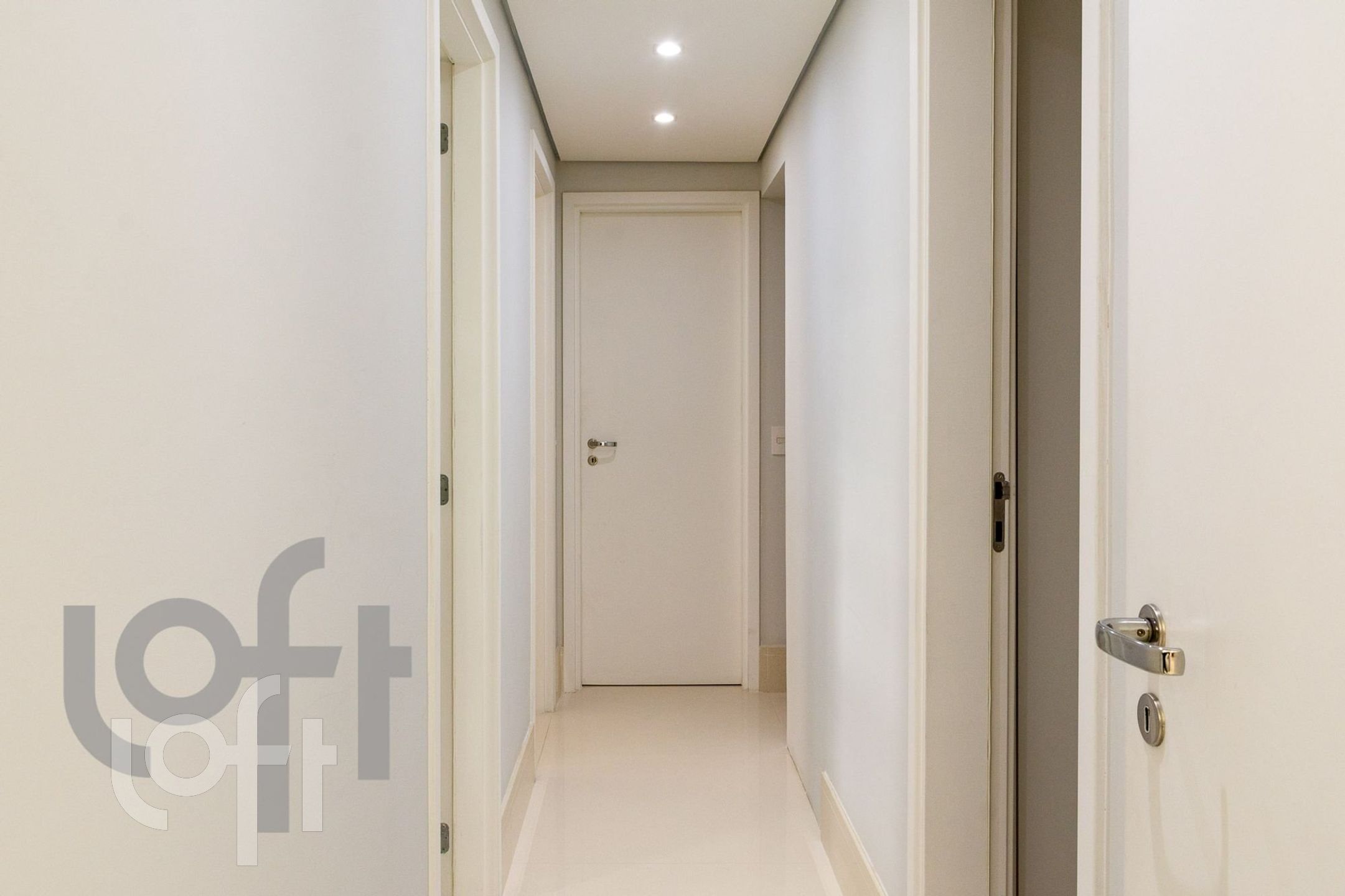 Apartamento à venda com 4 quartos, 157m² - Foto 10