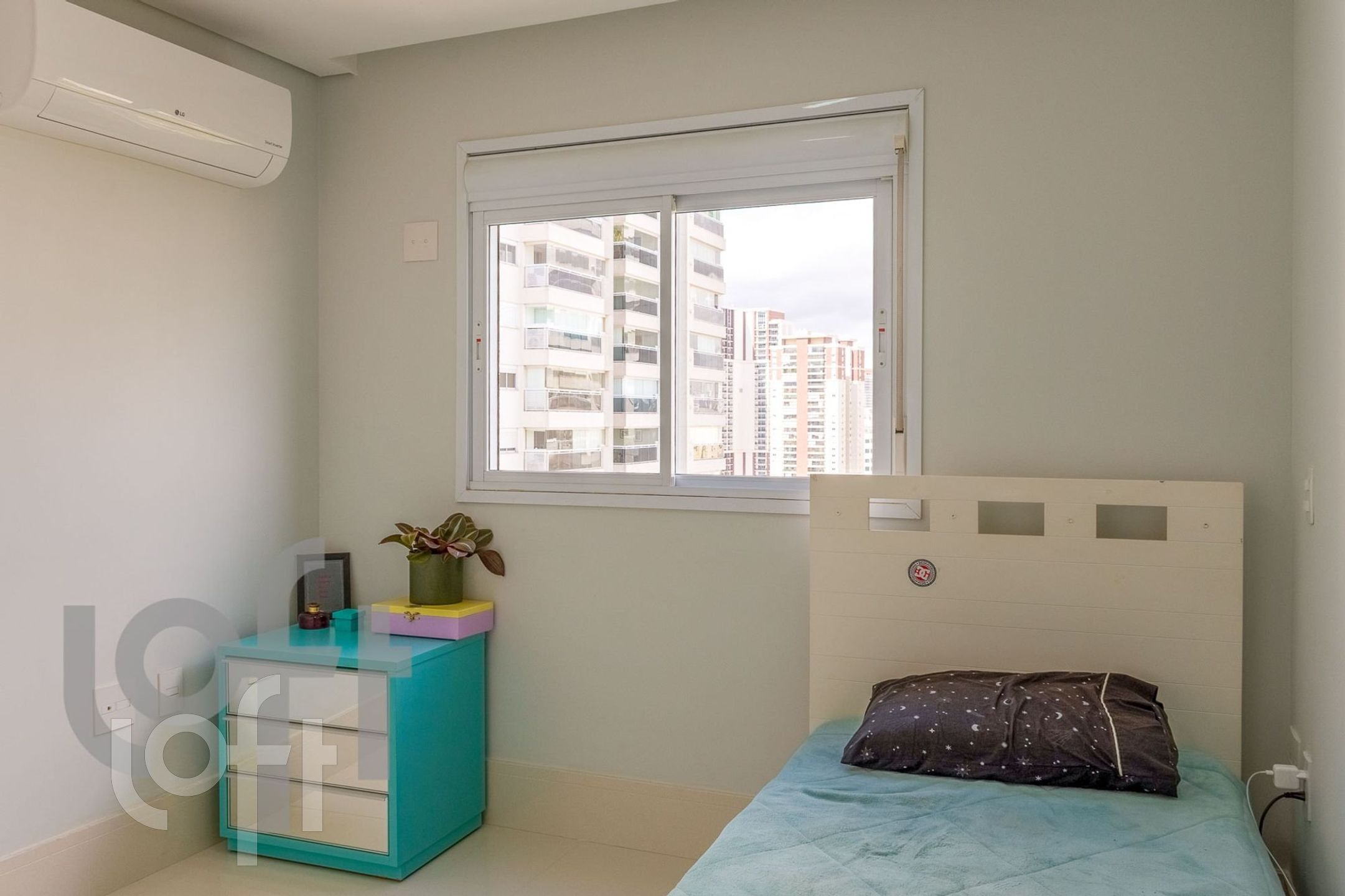 Apartamento à venda com 4 quartos, 157m² - Foto 17