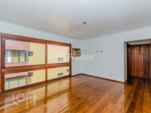 Apartamento com 120m², 3 dormitórios, 1 suíte, 2 vagas, Auxiliadora em Porto Alegre