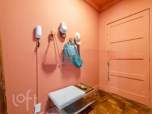 Apartamento com 141m², 3 dormitórios, 2 suítes, 2 vagas, Moinhos de Vento em Porto Alegre