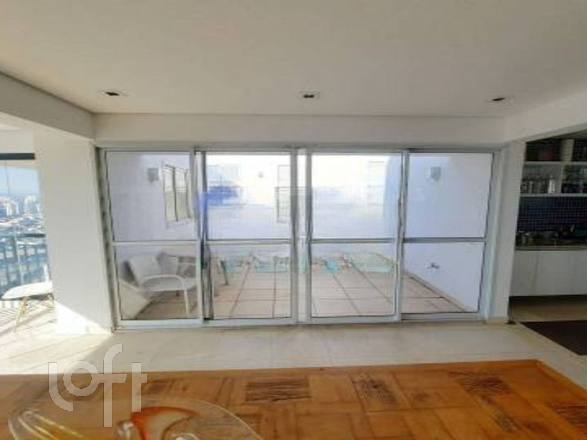 Apartamento à venda com 3 quartos, 260m² - Foto 3