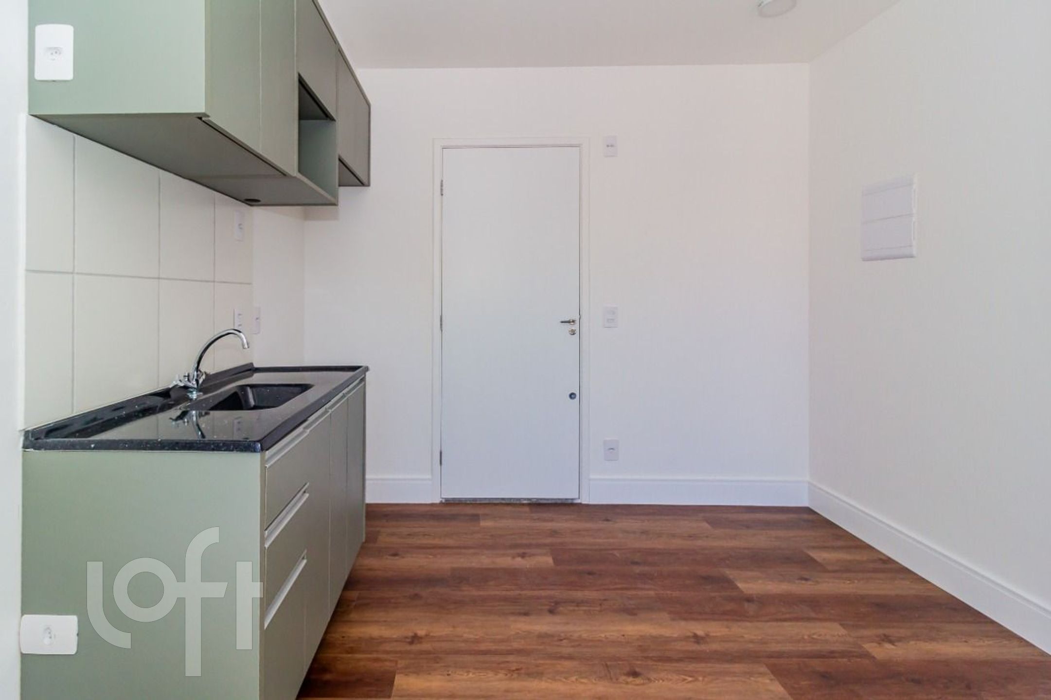 Apartamento à venda com 2 quartos, 39m² - Foto 14