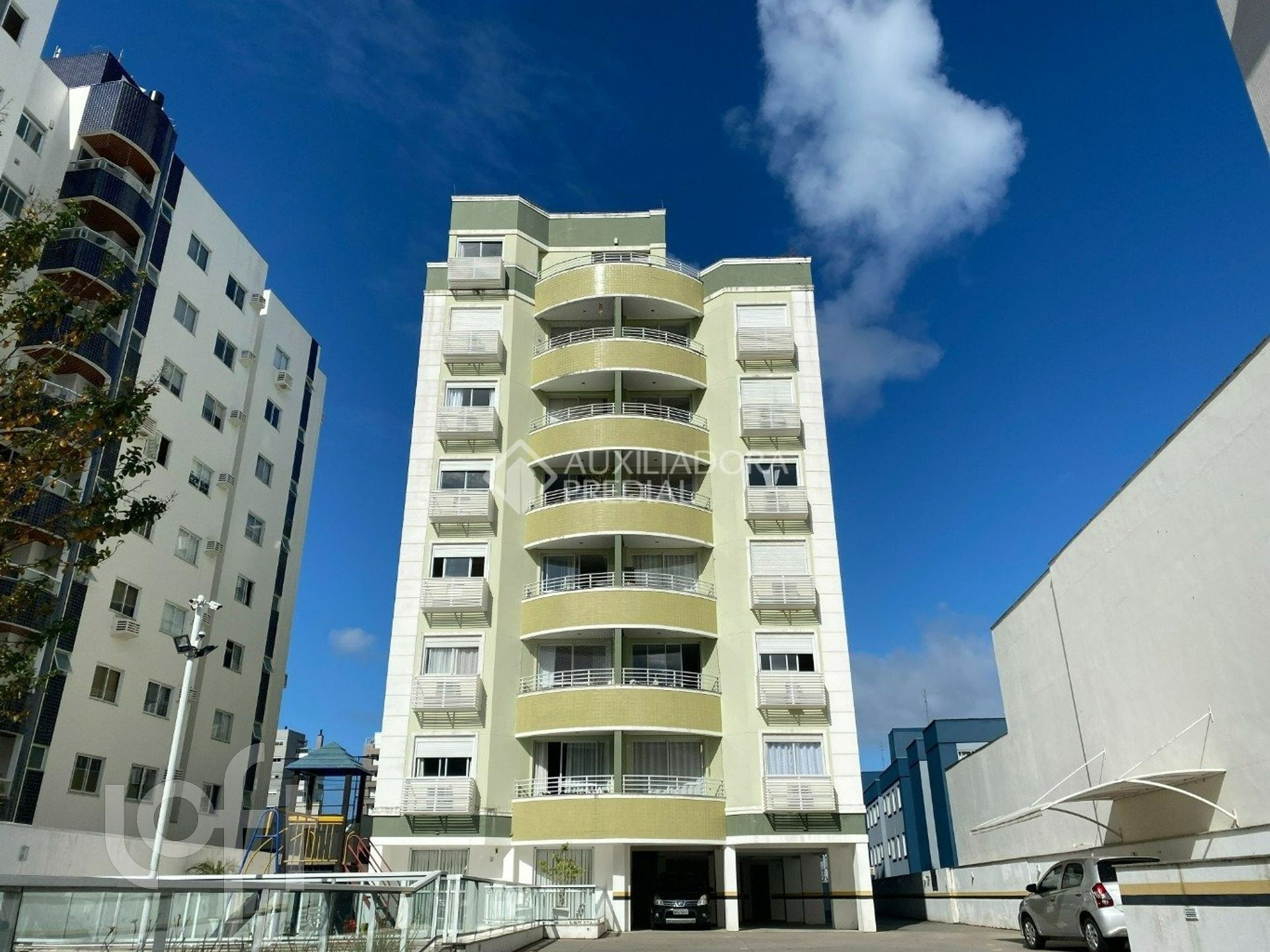 VENDA &#8211; Apartamento de 2 quartos no bairro Itacorubi, Florianópolis &#8211; 9355