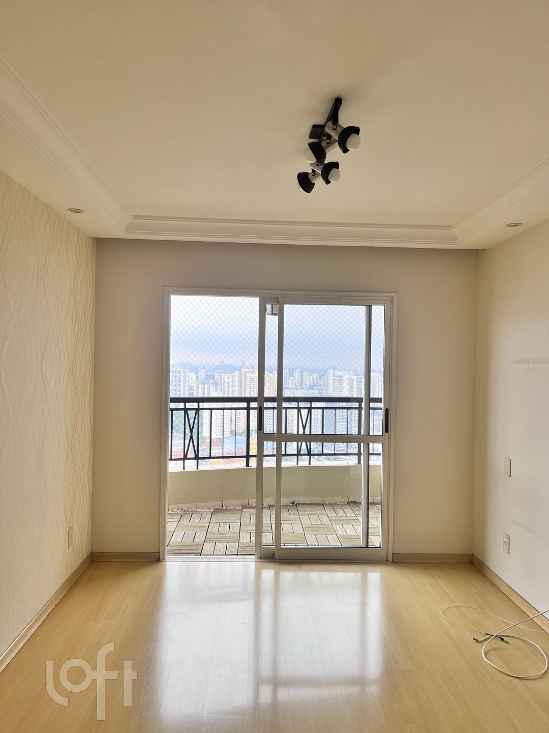 Apartamento à venda com 3 quartos, 83m² - Foto 1