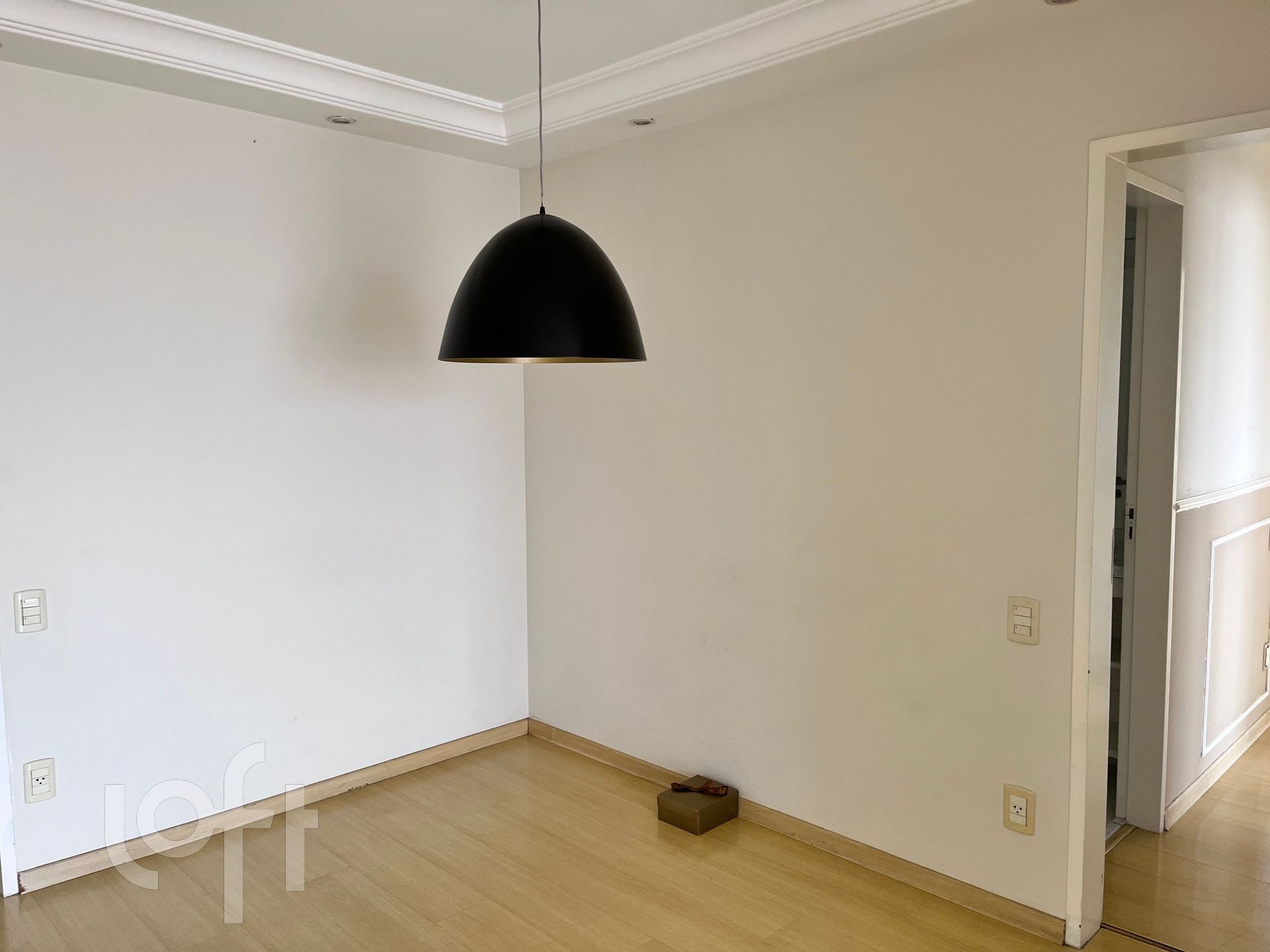 Apartamento à venda com 3 quartos, 83m² - Foto 2