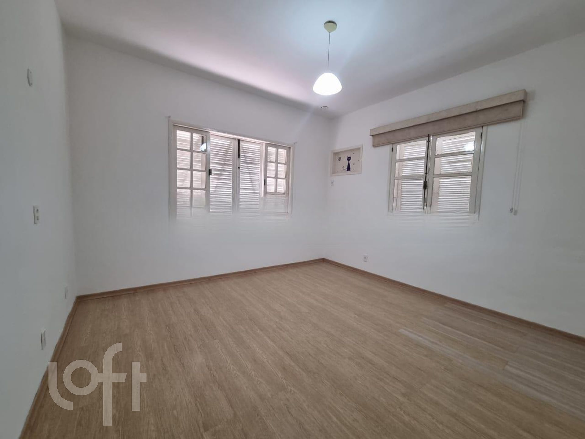 Casa à venda com 4 quartos, 347m² - Foto 11