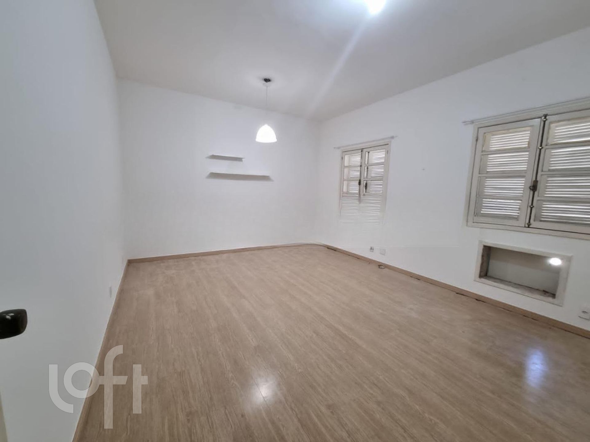 Casa à venda com 4 quartos, 347m² - Foto 18