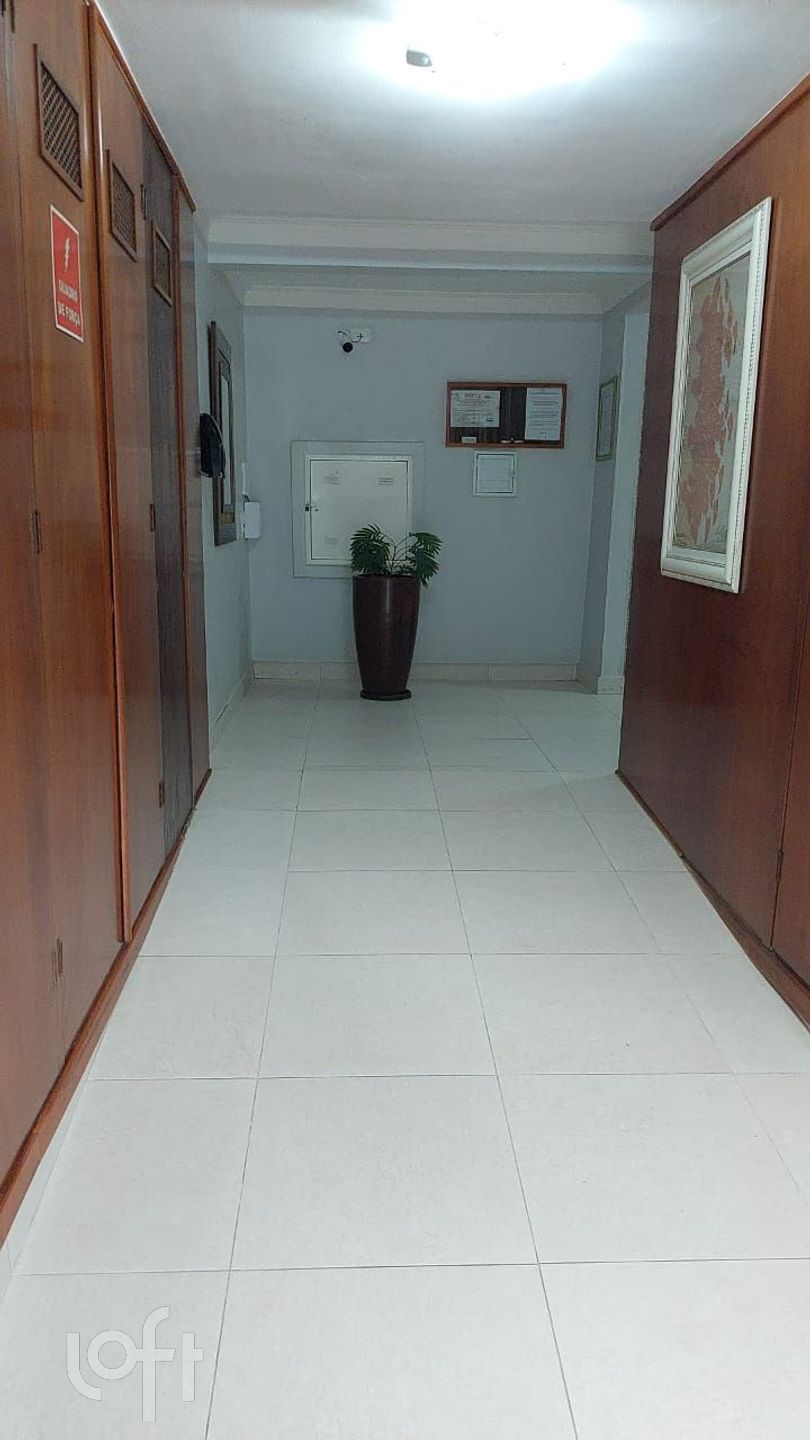 Apartamento à venda com 2 quartos, 66m² - Foto 19