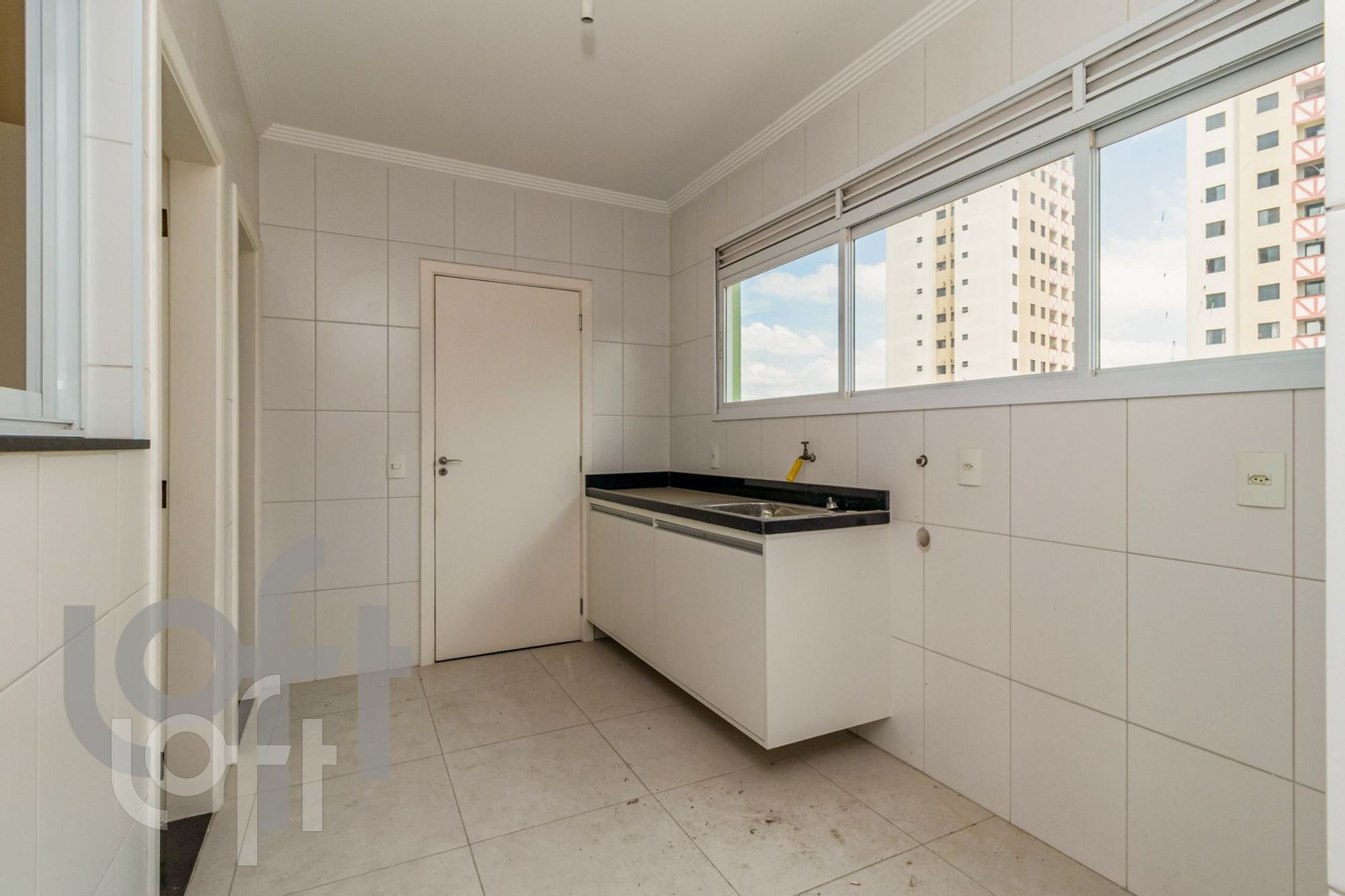 Apartamento à venda com 4 quartos, 196m² - Foto 29