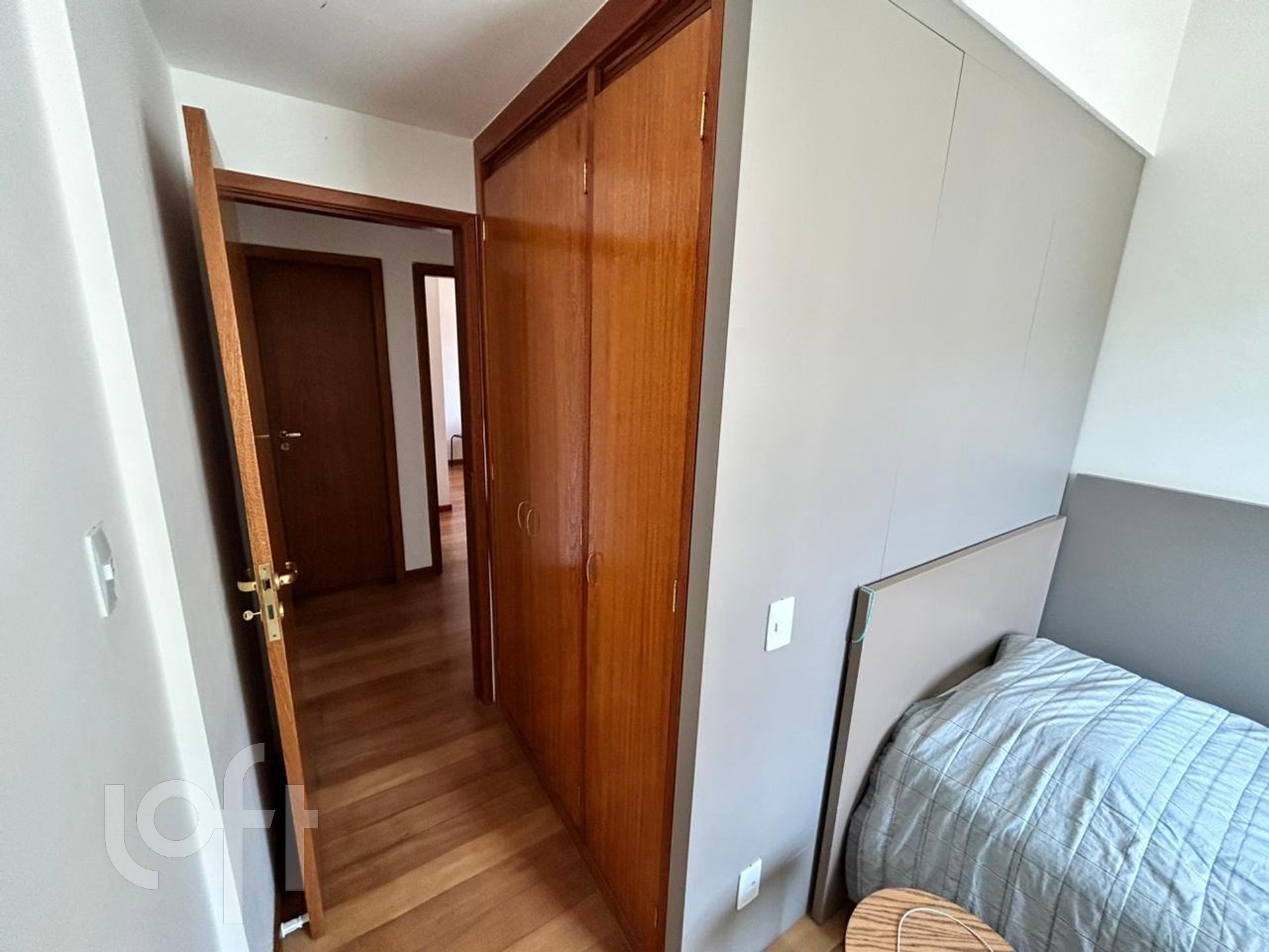 Apartamento à venda com 4 quartos, 145m² - Foto 11