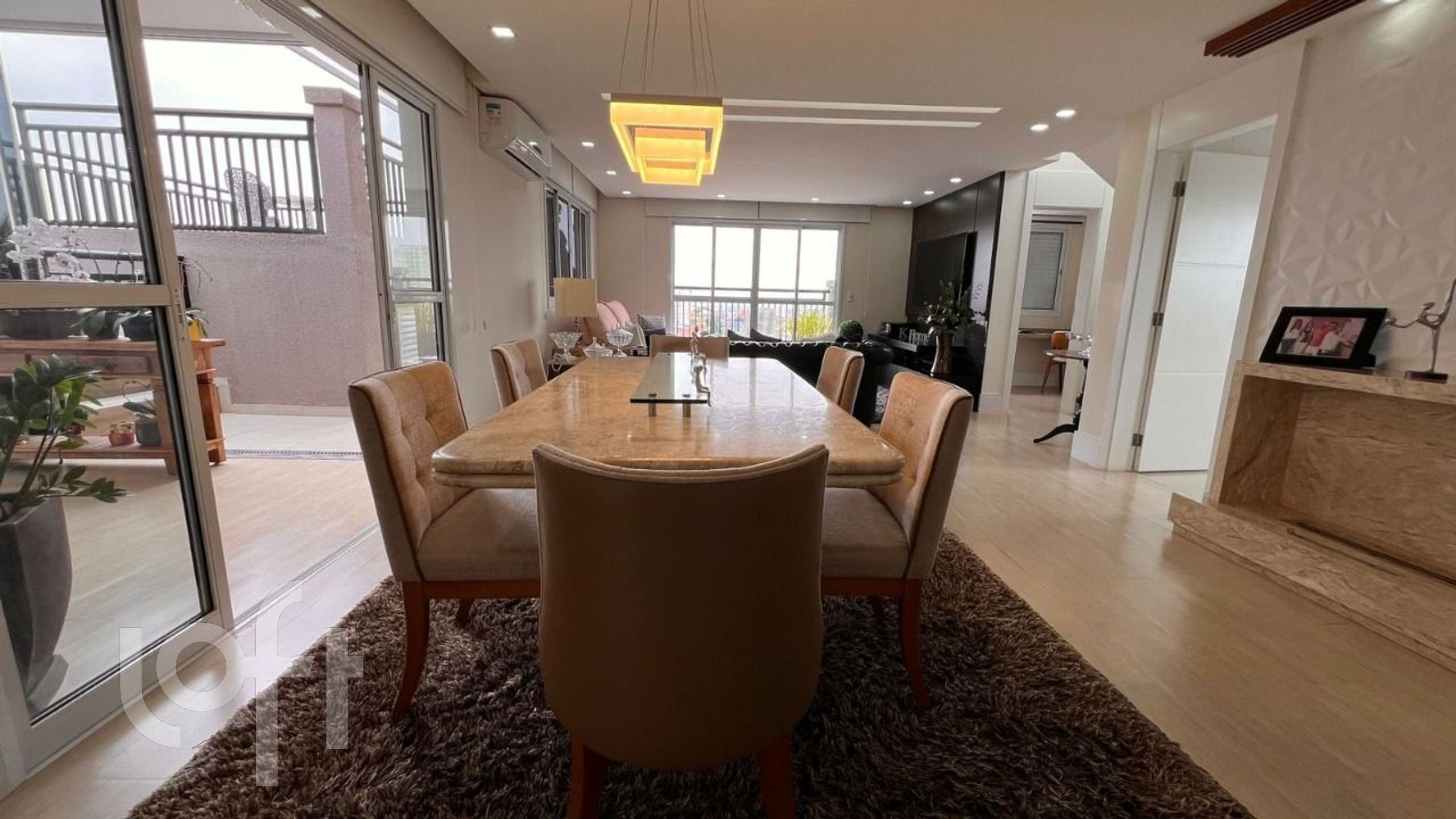 Apartamento à venda com 3 quartos, 358m² - Foto 10