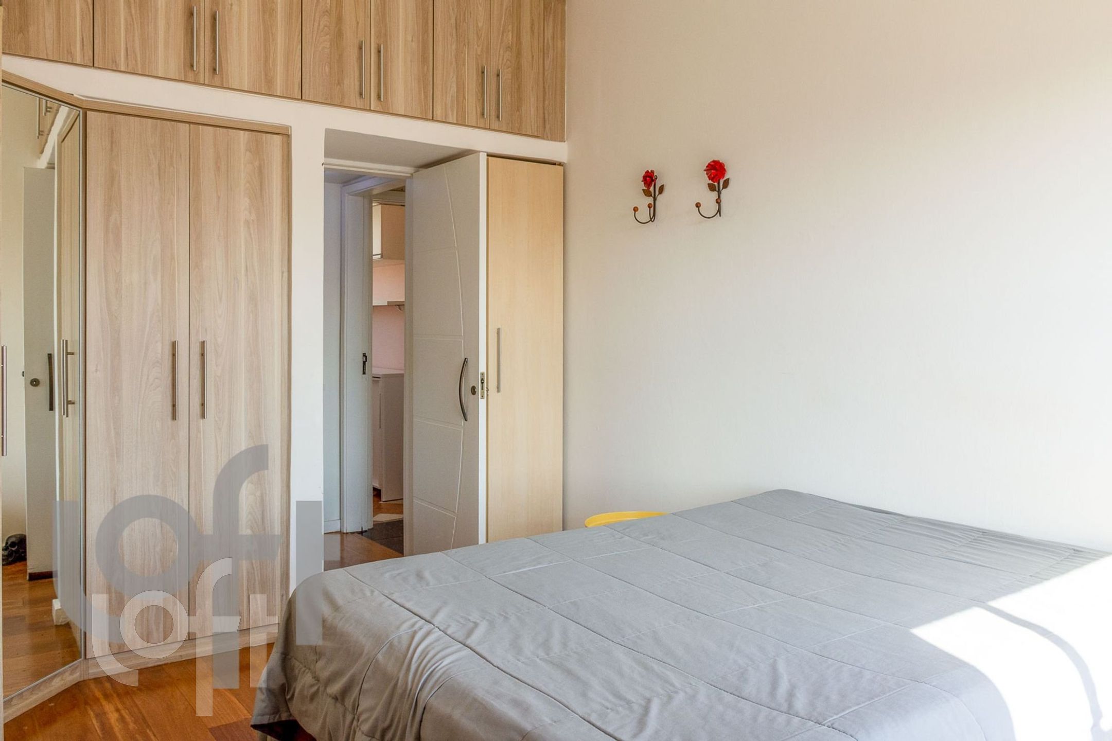 Apartamento à venda com 2 quartos, 80m² - Foto 7