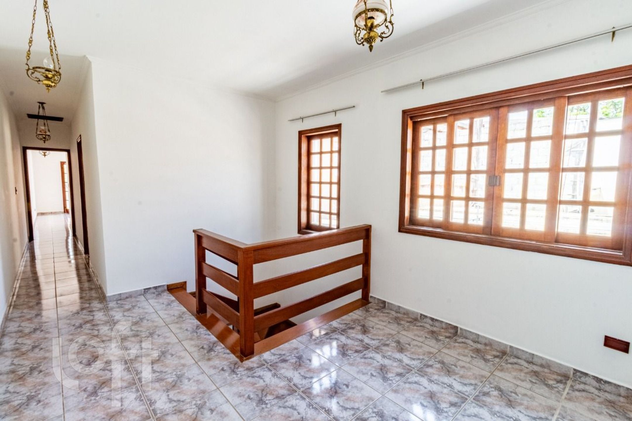 Casa à venda com 4 quartos, 165m² - Foto 11