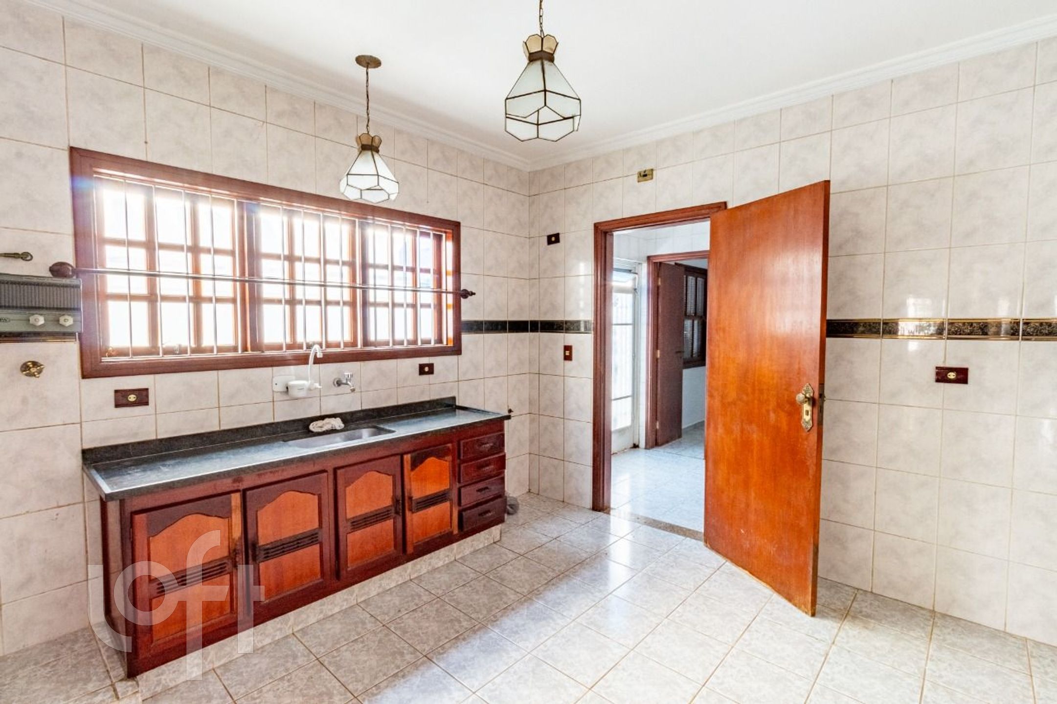 Casa à venda com 4 quartos, 165m² - Foto 6