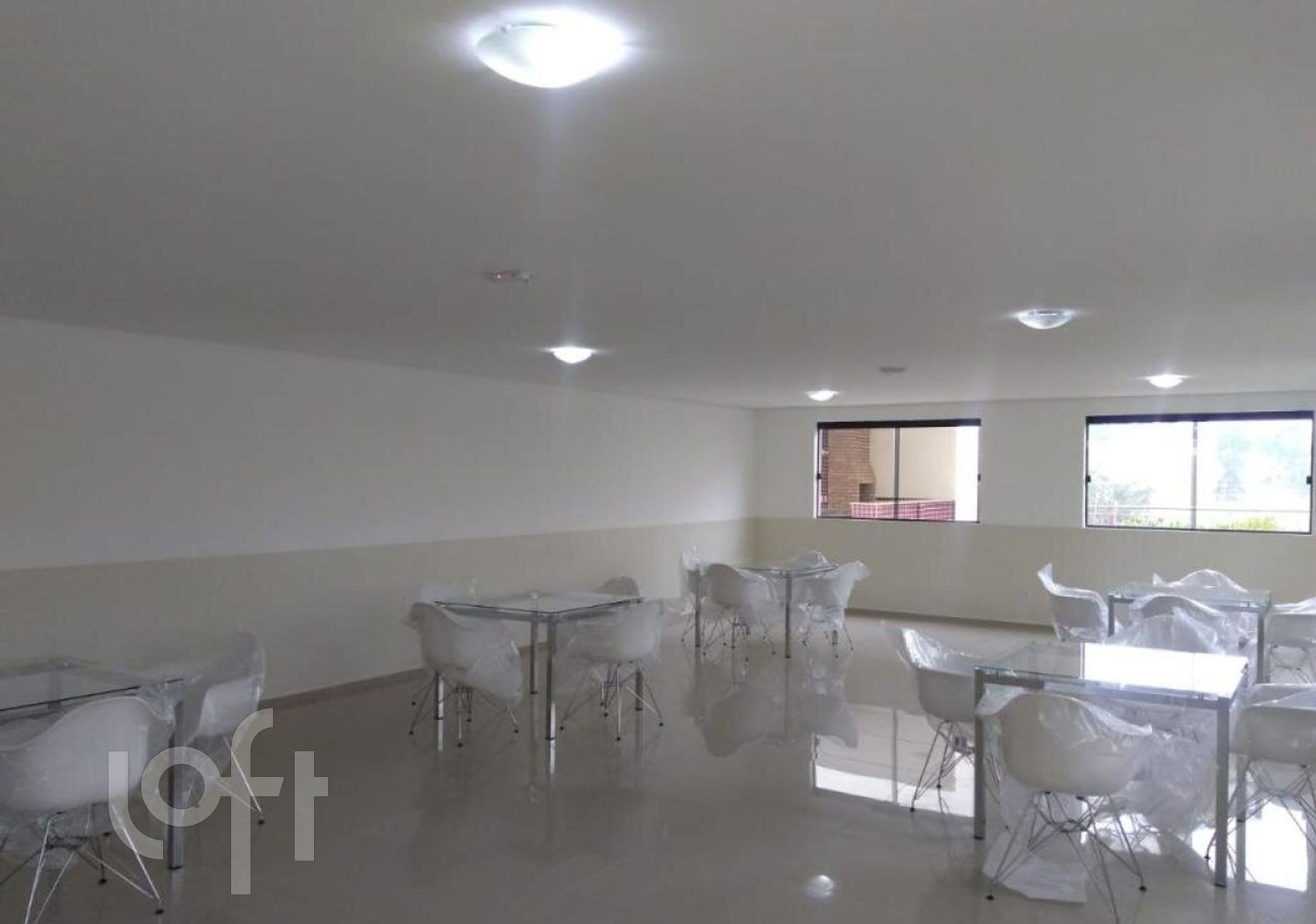 Apartamento à venda com 2 quartos, 42m² - Foto 14