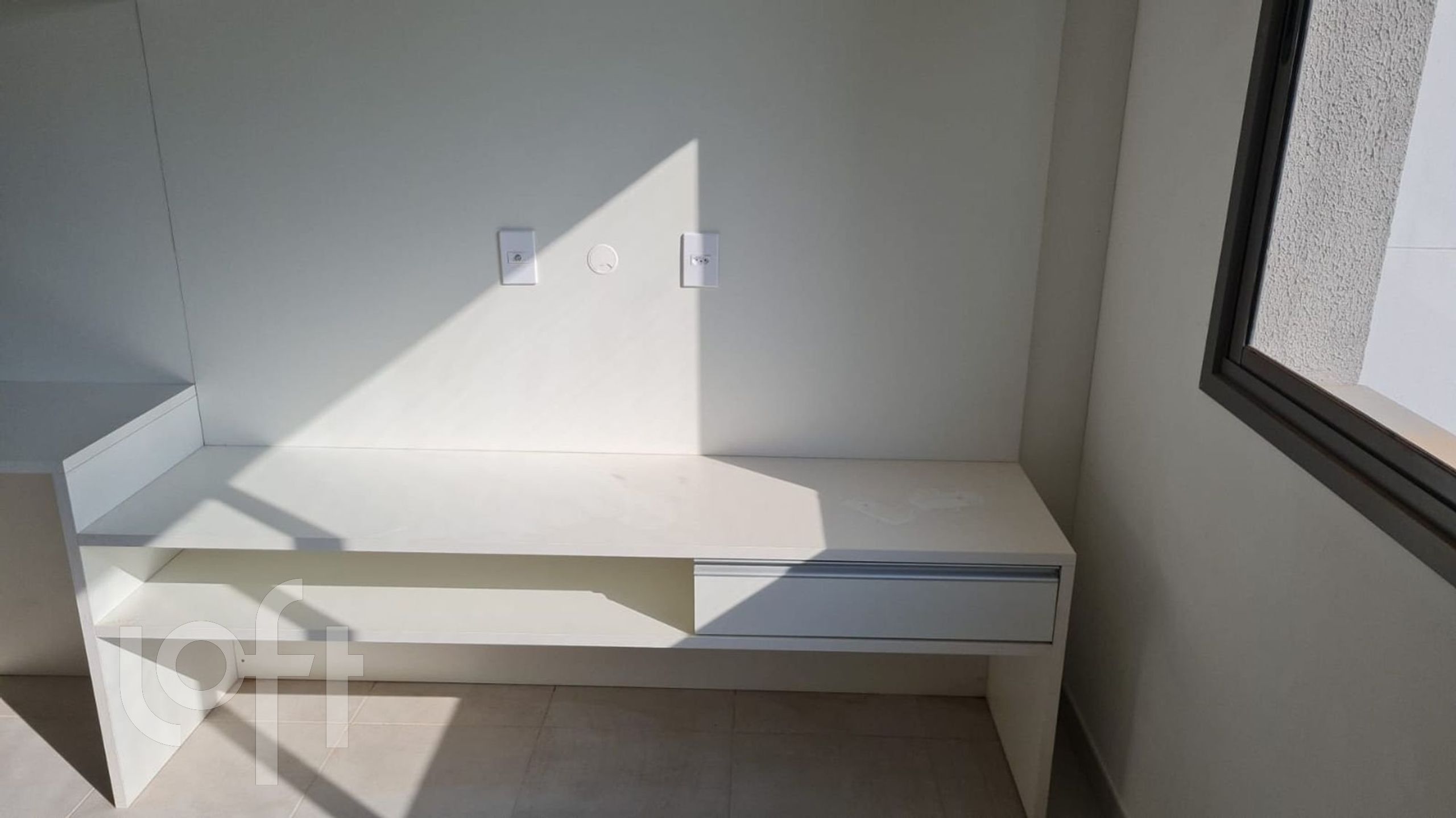 Apartamento à venda com 1 quarto, 24m² - Foto 2